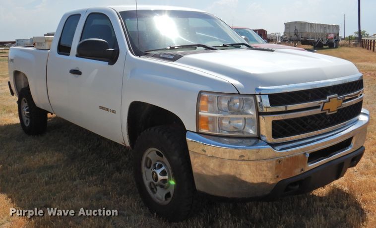 image for item GN9898 2012 Chevrolet Silverado 2500HD  Ext. Cab pickup truck