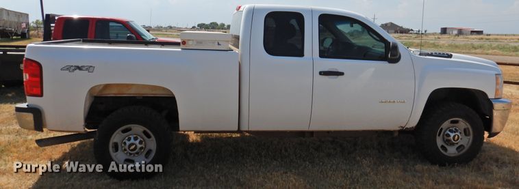 image for item GN9898 2012 Chevrolet Silverado 2500HD  Ext. Cab pickup truck