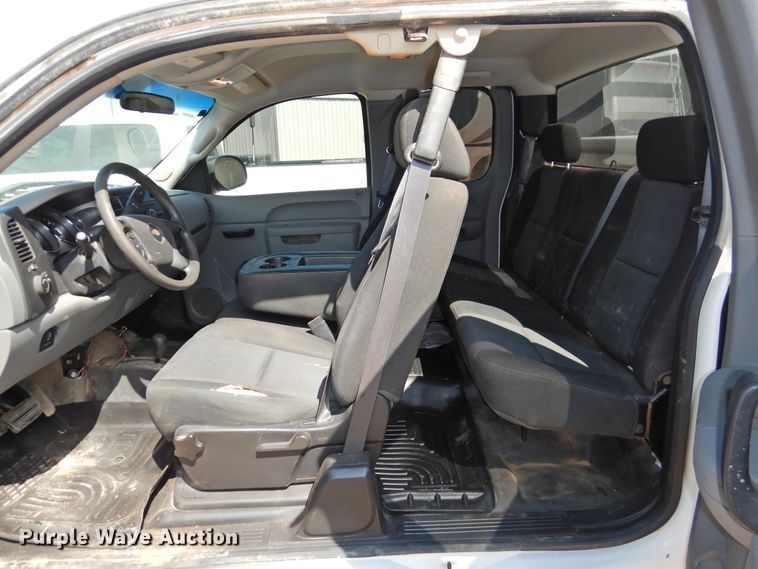 image for item GN9898 2012 Chevrolet Silverado 2500HD  Ext. Cab pickup truck