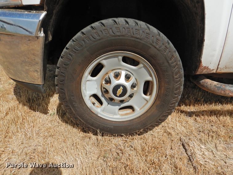 image for item GN9898 2012 Chevrolet Silverado 2500HD  Ext. Cab pickup truck