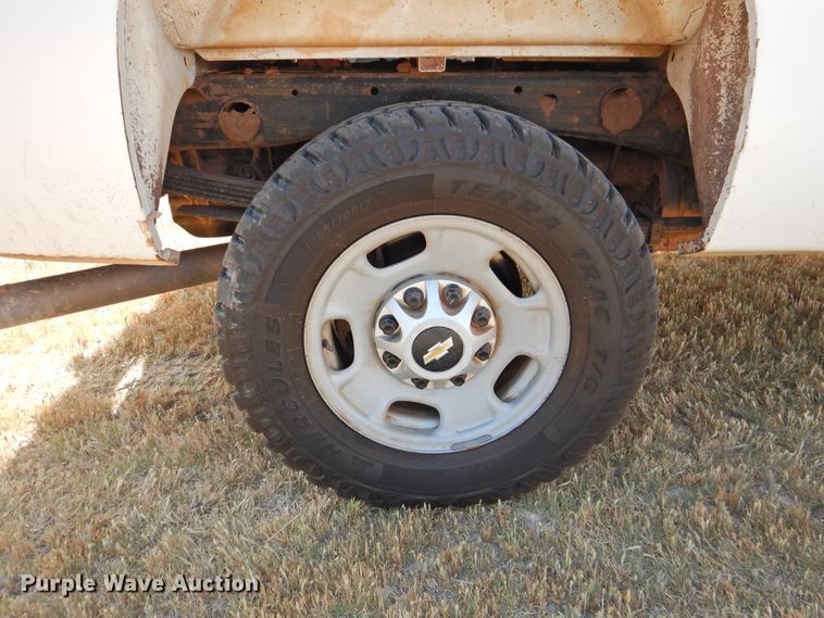 image for item GN9898 2012 Chevrolet Silverado 2500HD  Ext. Cab pickup truck