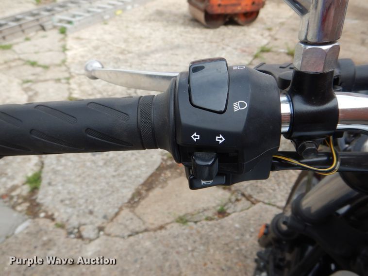 image for item GO9674 2013 Suzuki TU250X motorcycle