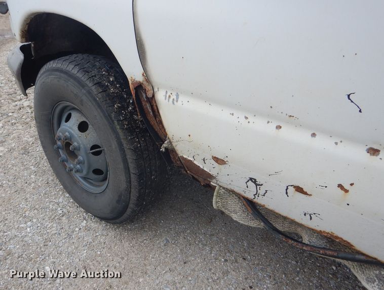 image for item GO9693 1995 Ford Econoline E350  box truck