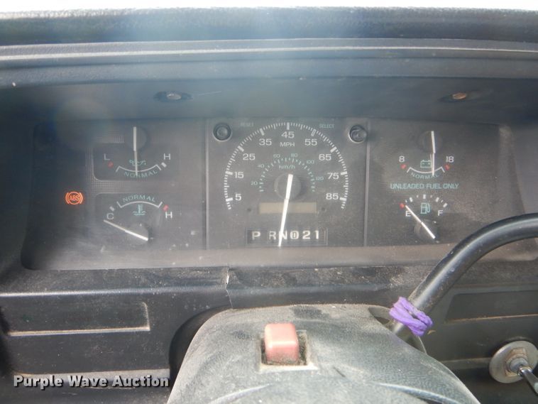 image for item GO9693 1995 Ford Econoline E350  box truck