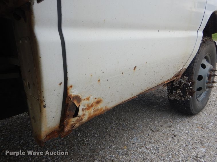 image for item GO9693 1995 Ford Econoline E350  box truck