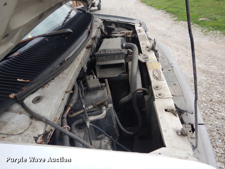 image for item GO9693 1995 Ford Econoline E350  box truck