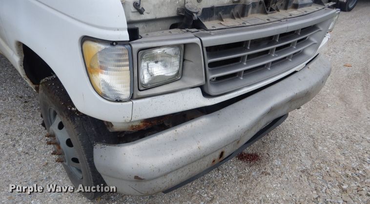 image for item GO9693 1995 Ford Econoline E350  box truck