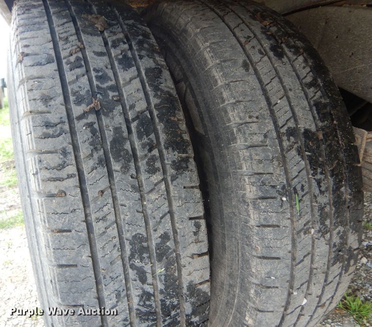 image for item GO9693 1995 Ford Econoline E350  box truck