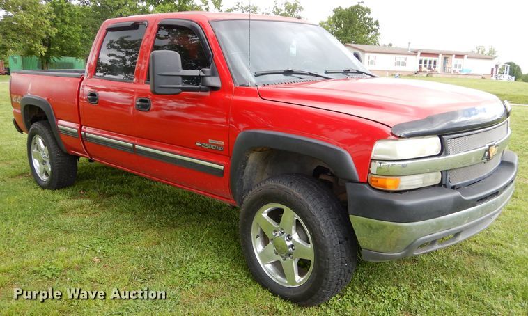 image for item GP9154 2001 Chevrolet Silverado 2500HD  Crew Cab pickup truck