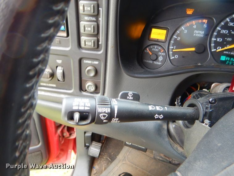 image for item GP9154 2001 Chevrolet Silverado 2500HD  Crew Cab pickup truck