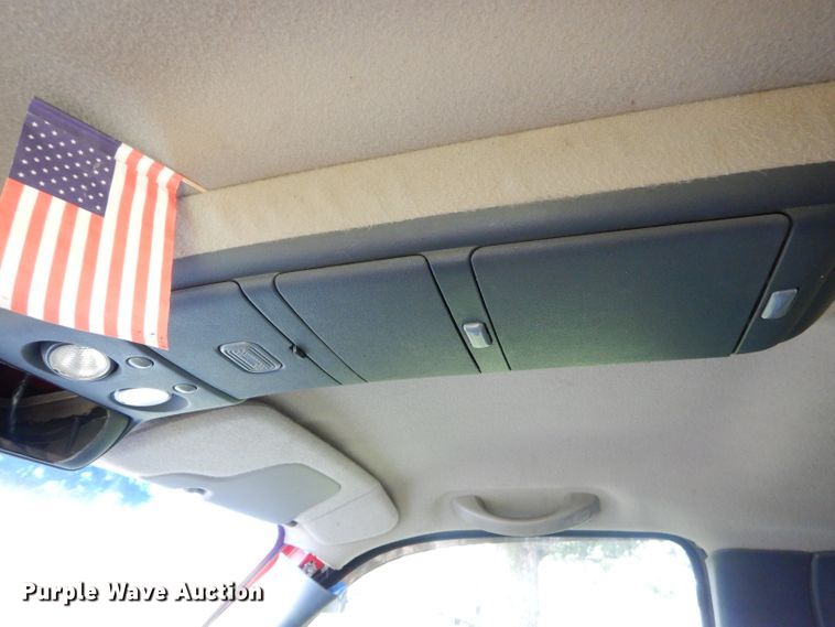 image for item GP9154 2001 Chevrolet Silverado 2500HD  Crew Cab pickup truck