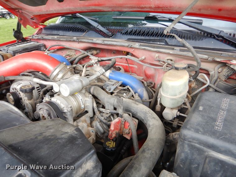 image for item GP9154 2001 Chevrolet Silverado 2500HD  Crew Cab pickup truck