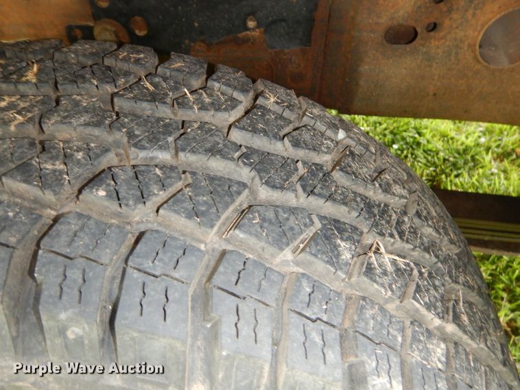 image for item GP9154 2001 Chevrolet Silverado 2500HD  Crew Cab pickup truck