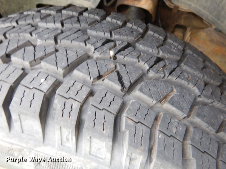 image for item GP9154 2001 Chevrolet Silverado 2500HD  Crew Cab pickup truck