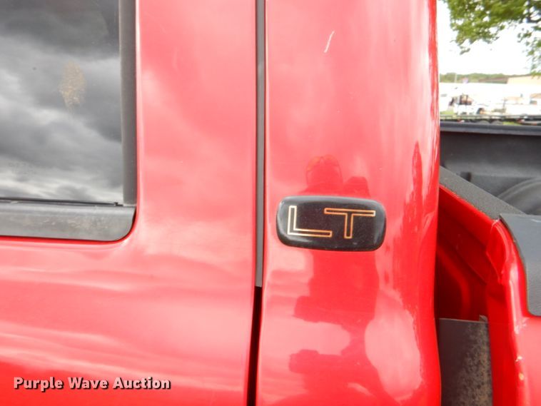 image for item GP9154 2001 Chevrolet Silverado 2500HD  Crew Cab pickup truck