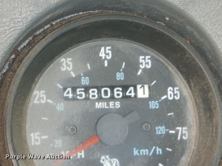 image for item GP9161 1992 Mack RB  truck cab and chassis