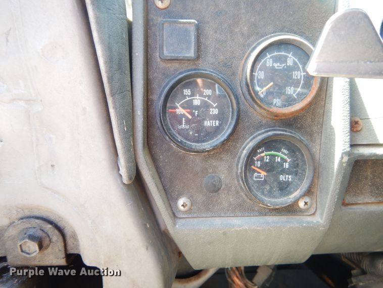 image for item GP9161 1992 Mack RB  truck cab and chassis