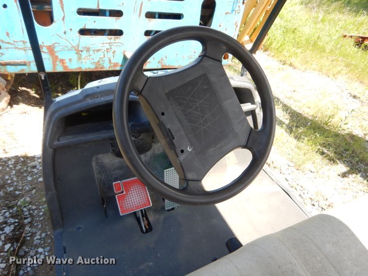 image for item GP9162 2012 Yamaha YDRAX2 golf cart