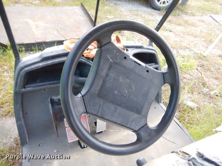 image for item GP9169 2012 Yamaha YDRAX2 golf cart