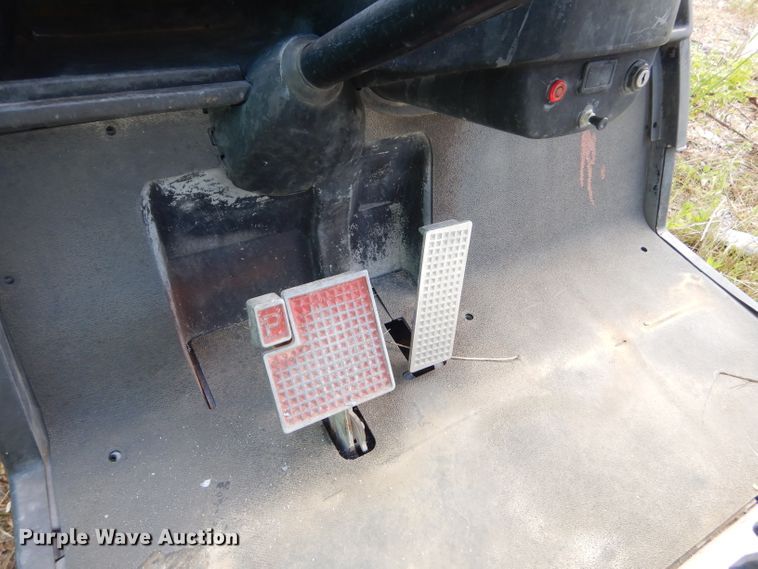 image for item GP9169 2012 Yamaha YDRAX2 golf cart