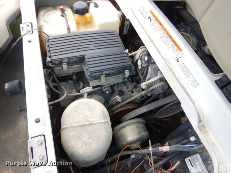 image for item GP9169 2012 Yamaha YDRAX2 golf cart