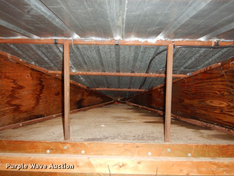 image for item GP9187 1996 shop built enclosed cargo trailer