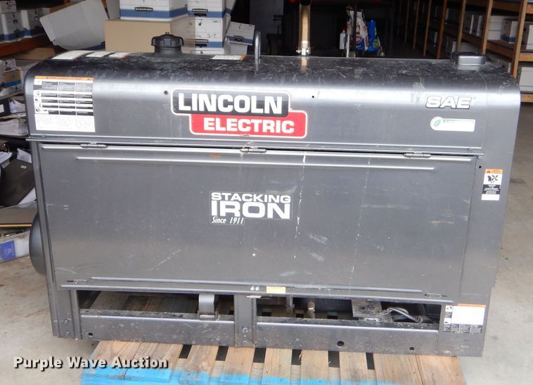 Lincoln SAE 300MP welder in Welch, OK Item GP9201 sold Purple Wave