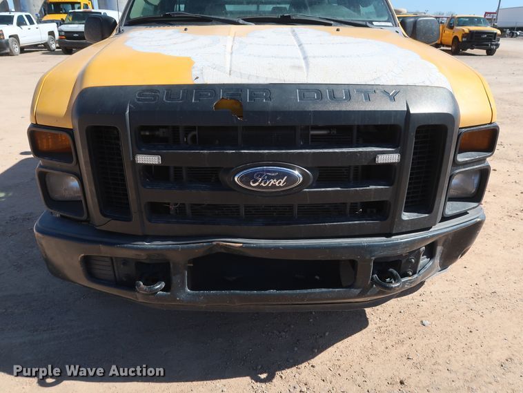 image for item GS9755 2008 Ford F250 Super Duty XL utility bed pickup truck