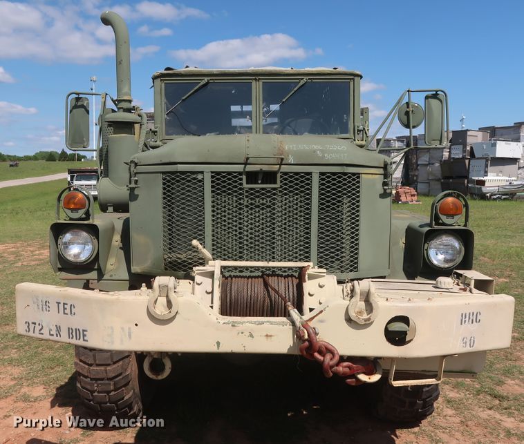 image for item GS9926 1996 Am General M109A4  flatbed truck