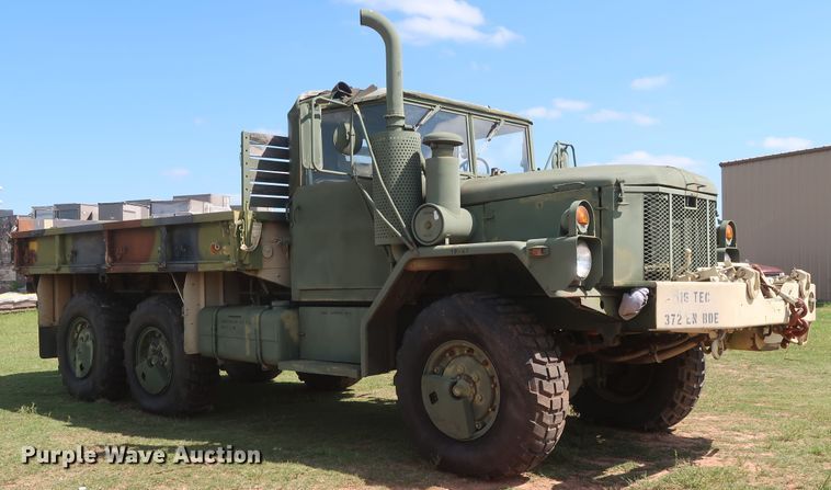 image for item GS9926 1996 Am General M109A4  flatbed truck
