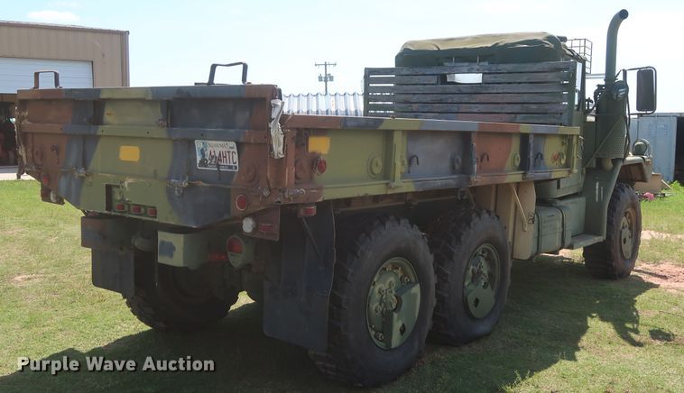 image for item GS9926 1996 Am General M109A4  flatbed truck
