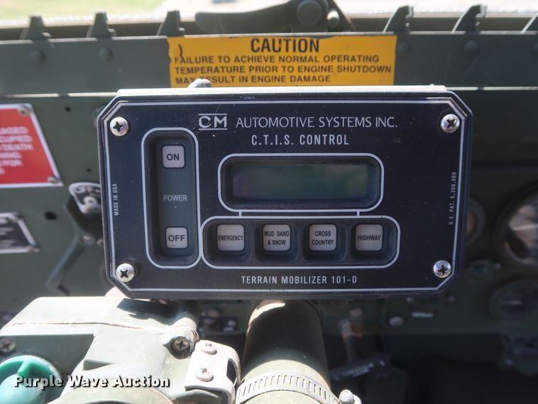 image for item GS9926 1996 Am General M109A4  flatbed truck