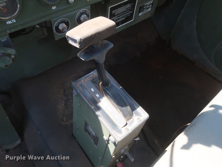 image for item GS9926 1996 Am General M109A4  flatbed truck