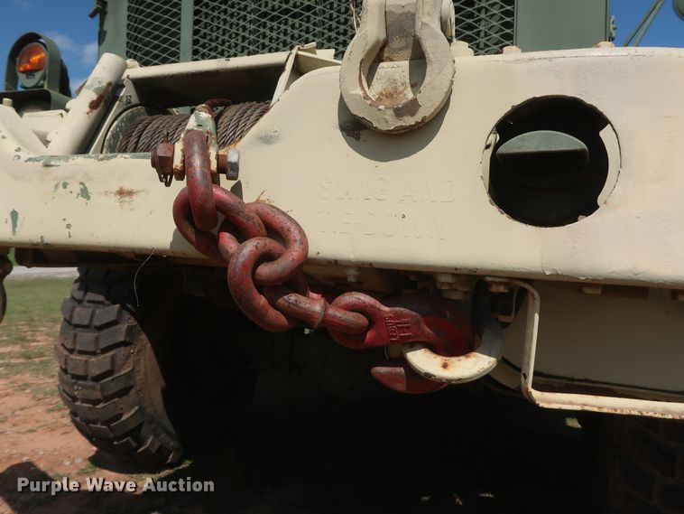 image for item GS9926 1996 Am General M109A4  flatbed truck