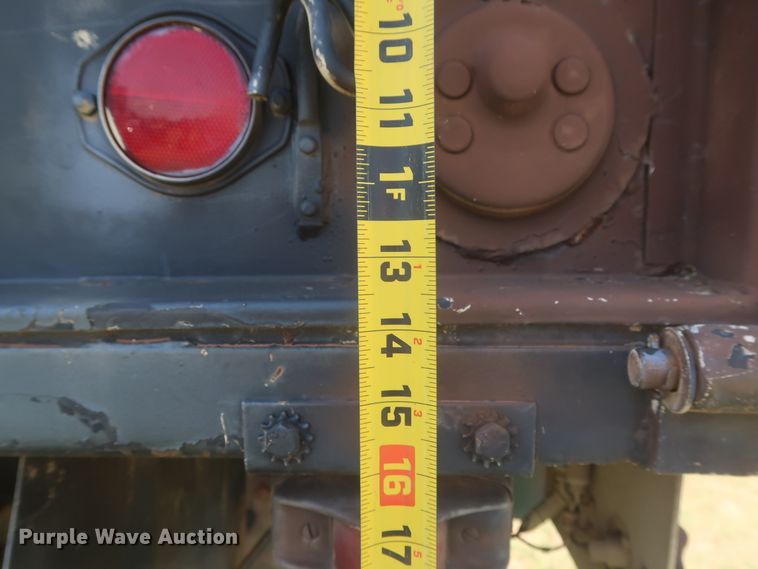 image for item GS9926 1996 Am General M109A4  flatbed truck