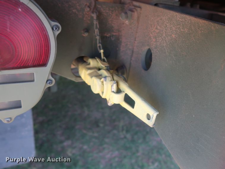 image for item GS9926 1996 Am General M109A4  flatbed truck