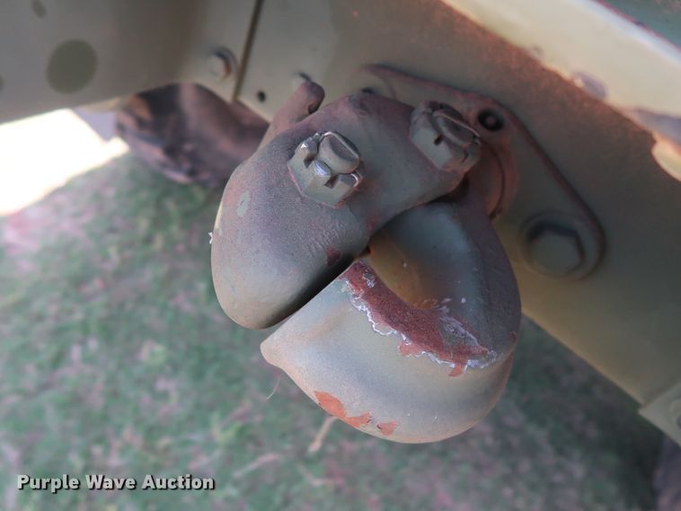 image for item GS9926 1996 Am General M109A4  flatbed truck