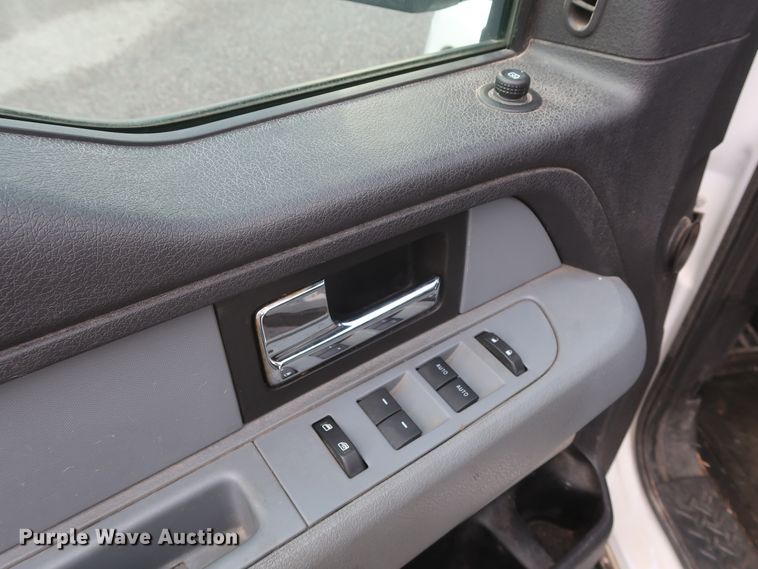 image for item GS9928 2013 Ford F150 XLT  SuperCrew pickup truck