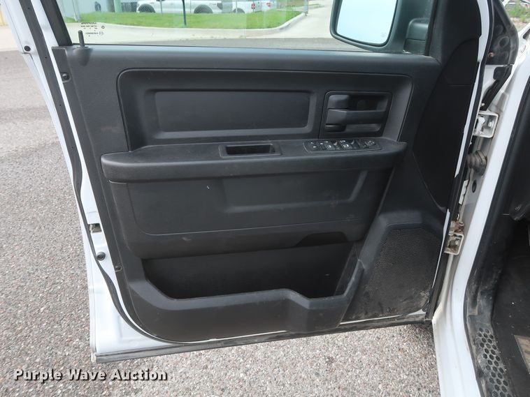 image for item GS9929 2013 Dodge Ram 1500  Quad Cab pickup truck