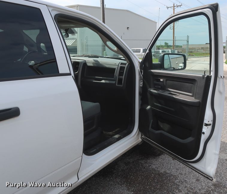 image for item GS9929 2013 Dodge Ram 1500  Quad Cab pickup truck