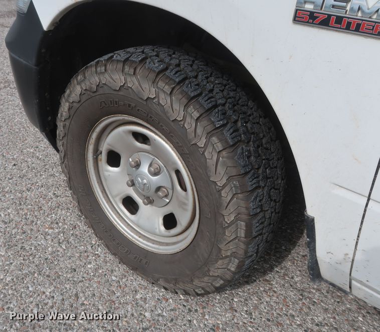 image for item GS9929 2013 Dodge Ram 1500  Quad Cab pickup truck