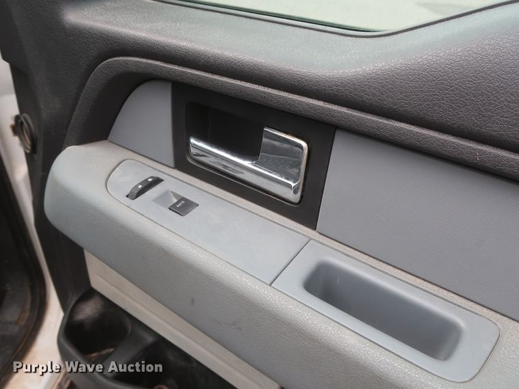 image for item GS9932 2013 Ford F150 XLT Texas Edition  SuperCrew pickup truck