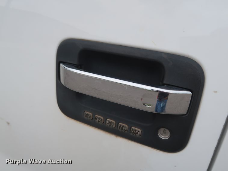 image for item GS9932 2013 Ford F150 XLT Texas Edition  SuperCrew pickup truck