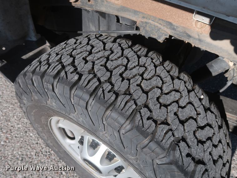 image for item GS9933 2015 Chevrolet Silverado 2500HD  Crew Cab pickup truck