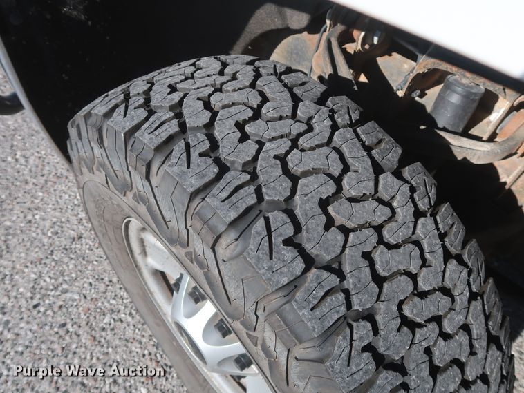 image for item GS9933 2015 Chevrolet Silverado 2500HD  Crew Cab pickup truck