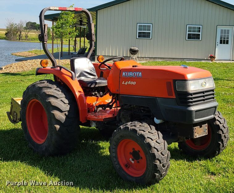 image for item GT9025 Kubota L4400  MFWD tractor