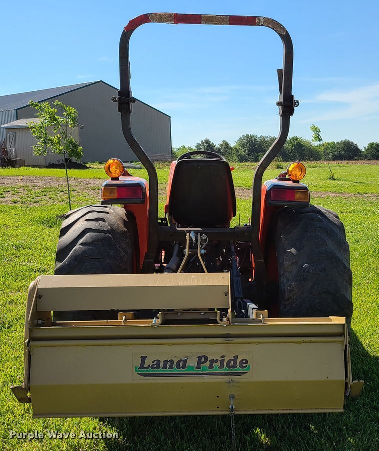 image for item GT9025 Kubota L4400  MFWD tractor