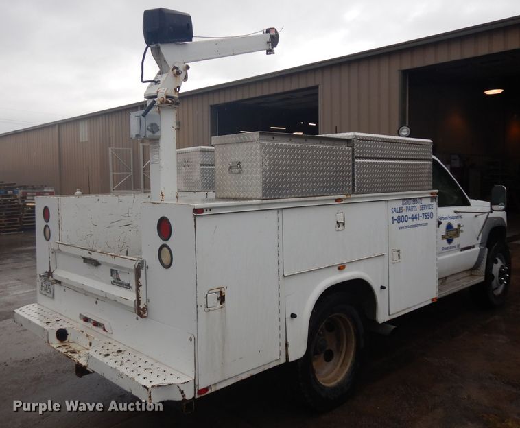 2002 Chevrolet Silverado 3500 utility bed pickup truck with crane in Grand Island, NE | Item 
