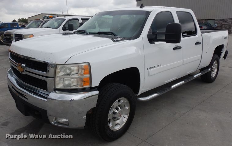 image for item GW9102 2008 Chevrolet Silverado 2500  Crew Cab pickup truck