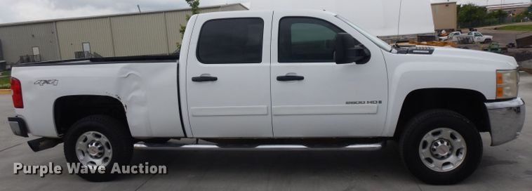 image for item GW9102 2008 Chevrolet Silverado 2500  Crew Cab pickup truck